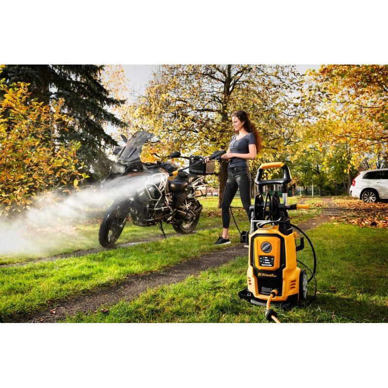 RIWALL PRO REPW 180 RC SET ELEKTRICKÁ TLAKOVÁ MYČKA 180 BARŮ S DÁLKOVÝM OVLÁDÁNÍM A PŘÍSLUŠENSTVÍM - TLAKOVÉ MYČKY ELEKTRICKÉ - ZAHRADNÍ STROJE A TECHNIKA