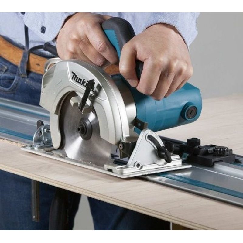 MAKITA HS6601 - RUČNÍ KOTOUČOVÁ PILA 165MM,1050W - ELEKTRO NÁŘADÍ