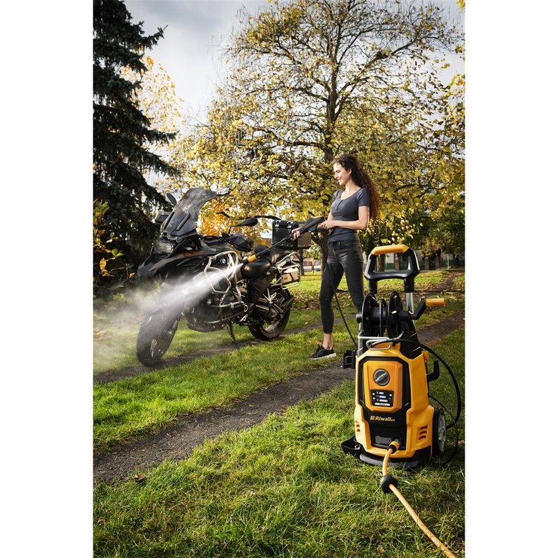 RIWALL PRO REPW 180 RC SET ELEKTRICKÁ TLAKOVÁ MYČKA 180 BARŮ S DÁLKOVÝM OVLÁDÁNÍM A PŘÍSLUŠENSTVÍM - TLAKOVÉ MYČKY ELEKTRICKÉ - ZAHRADNÍ STROJE A TECHNIKA