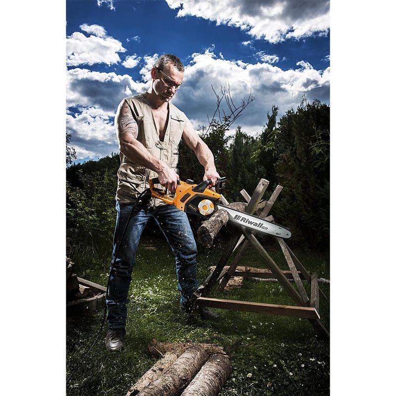 RIWALL PRO RECS 2440 ŘETĚZOVÁ PILA S ELEKTRICKÝM MOTOREM 2400 W - ELEKTRICKÉ ŘETĚZOVÉ PILY - ZAHRADNÍ STROJE A TECHNIKA