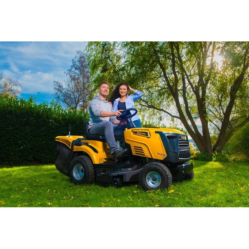 RIWALL PRO RLT 86 TRD TRAVNÍ TRAKTOR 86 CM SE ZADNÍM VÝHOZEM A MECHANICKOU PŘEVODOVKOU - TRAKTORY SE SBĚRNÝM KOŠEM - TRAKTORY