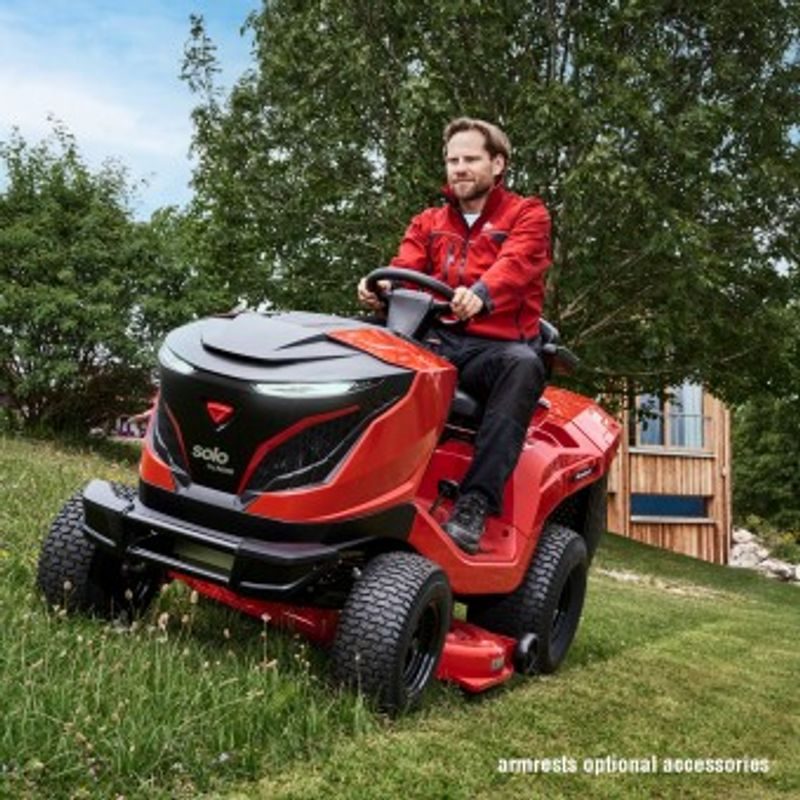 T22-105.4 HDD-A V2 PREMIUM AL-KO S UZÁVĚRKOU - ZAHRADNÍ TRAKTOR 2-VÁLEC - TRAKTORY