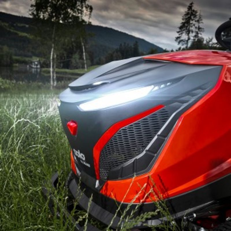 T22-105.4 HDD-A V2 PREMIUM AL-KO S UZÁVĚRKOU - ZAHRADNÍ TRAKTOR 2-VÁLEC - TRAKTORY