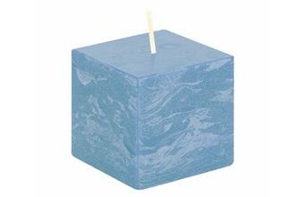 Svíčka kostka světle modrá rustikální 68/68/65