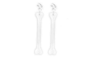 náušnice pravěké s kostmi