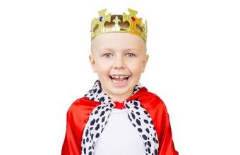 Zlatá královská koruna - 61 cm