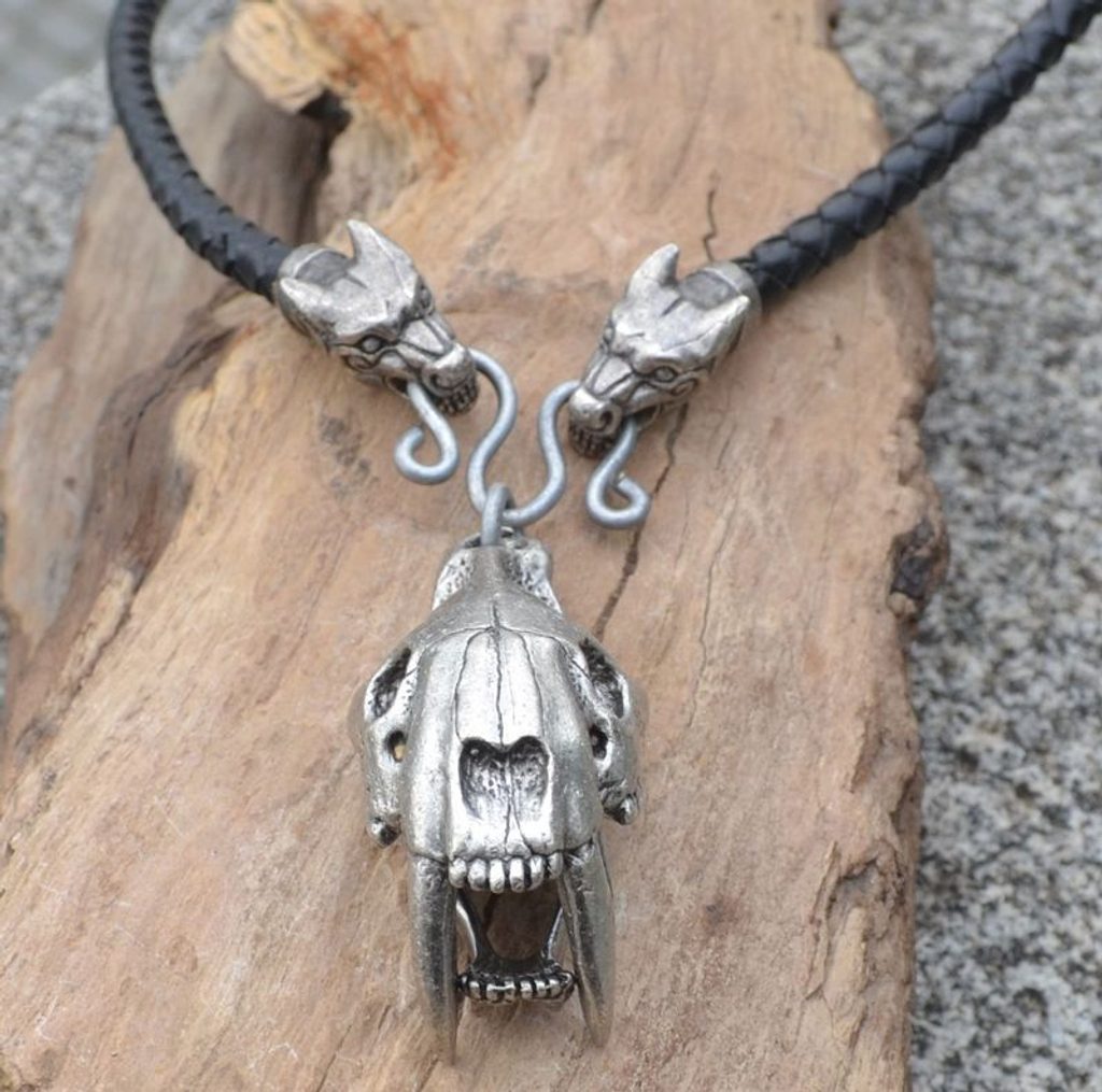 SMILODON, saber-toothed tiger, necklace, tin Wulflund