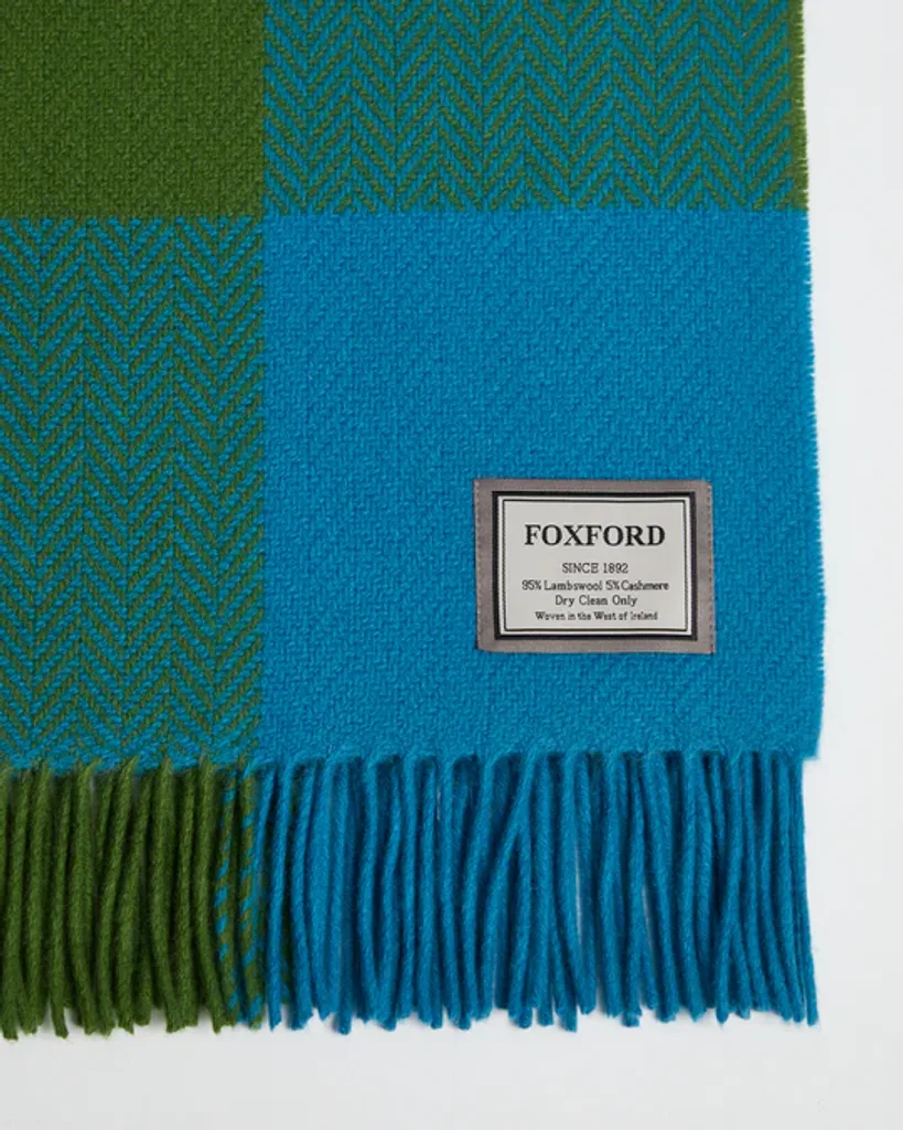 Foxford Barrow Cashmere and Lambswool Throw - Thumbnail 2