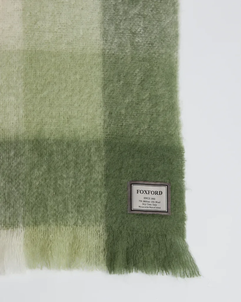 Foxford Newgrange Mohair Throw - Thumbnail 2