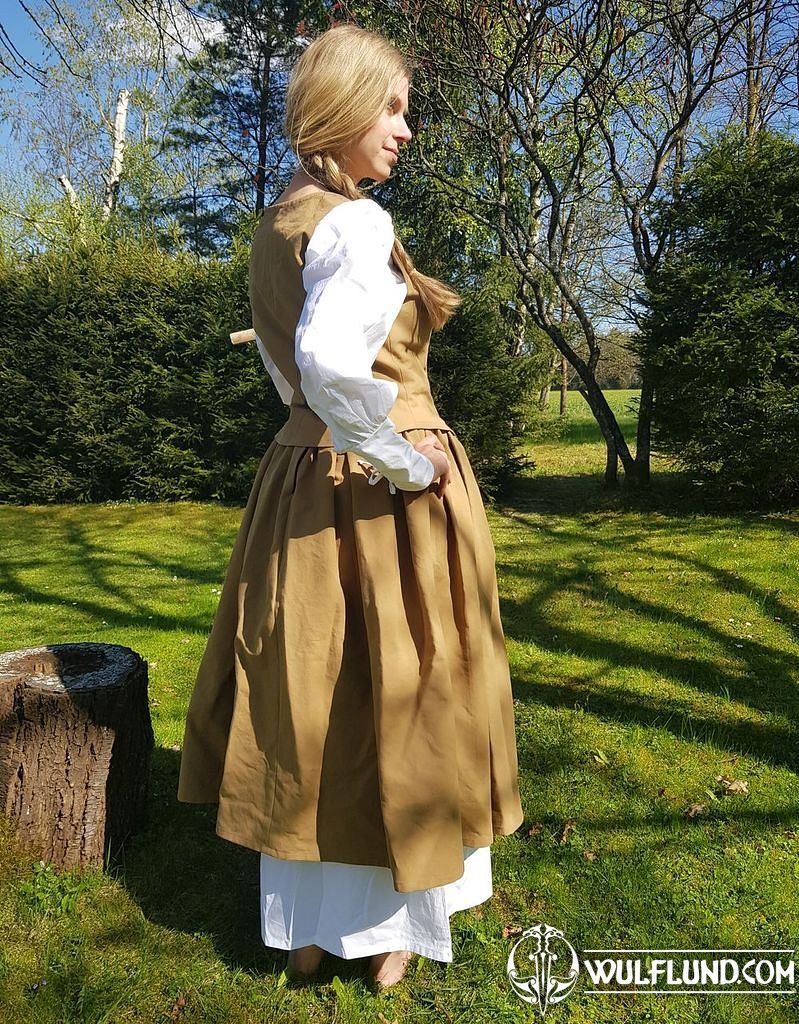 Peasant Girl - historical costume - wulflund.com