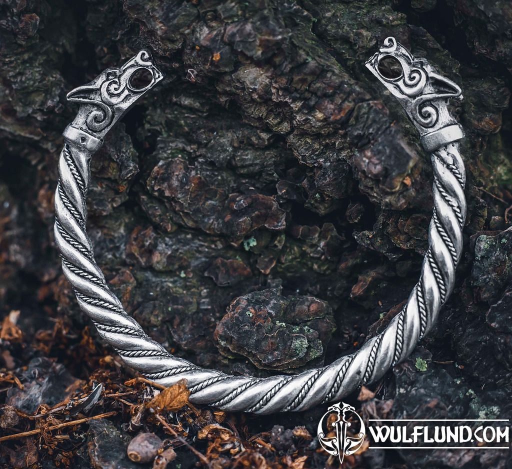 Wolf Bracelet - Solid Bronze | Fenrir Wolf Heads Arm Ring – Sons of Vikings