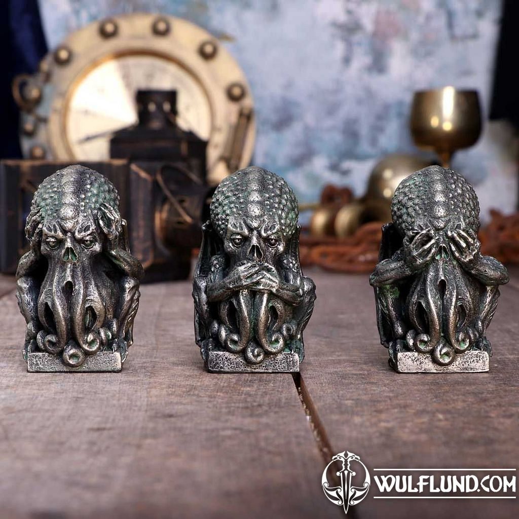 Three Wise Cthulhu 7.6cm figures, lamps, cups Pagan decorations