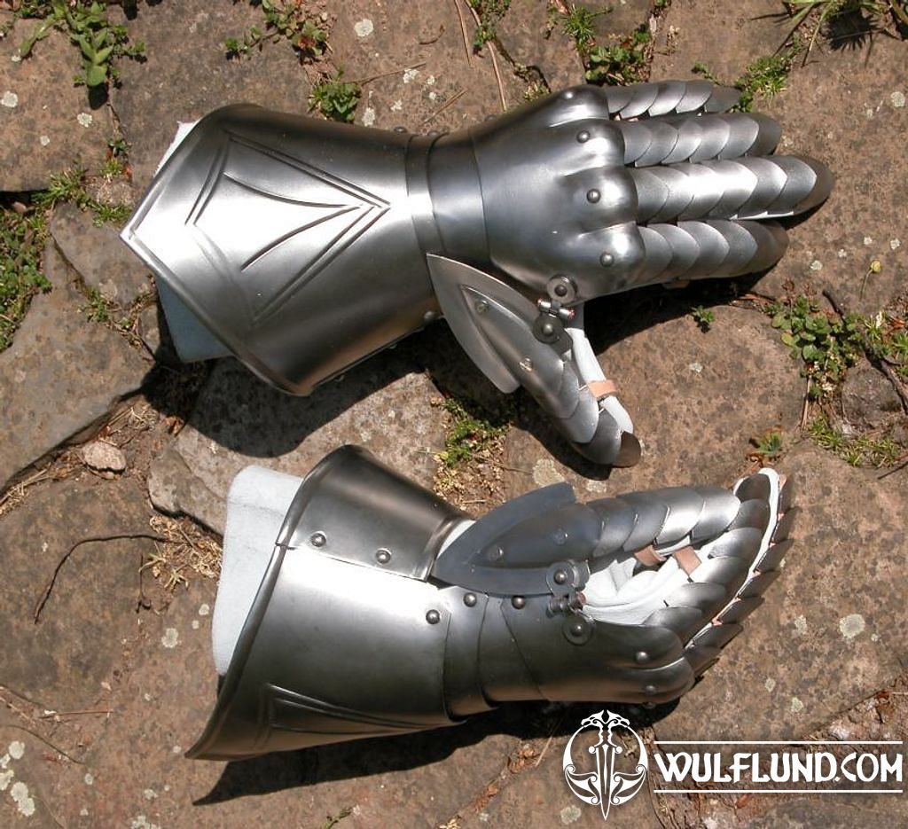 Leather Gloves with Chainmail - Lord of Battles