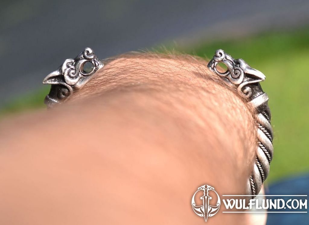 Wolf bracelet Bronze wolfs cotton cord braided wristband Dark witchy amulet  - Shop Inaksh Bracelets - Pinkoi