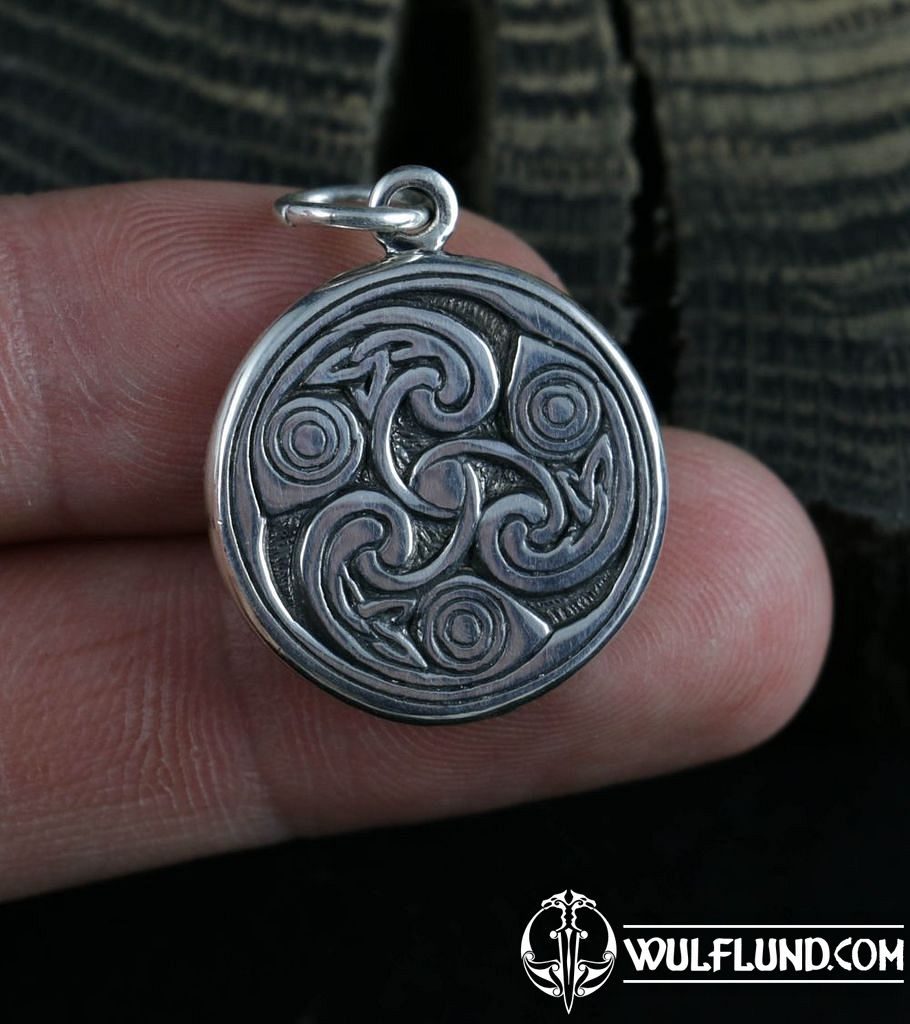 IRISH SPIRALS, Book of Kells, silver pendant - wulflund.com