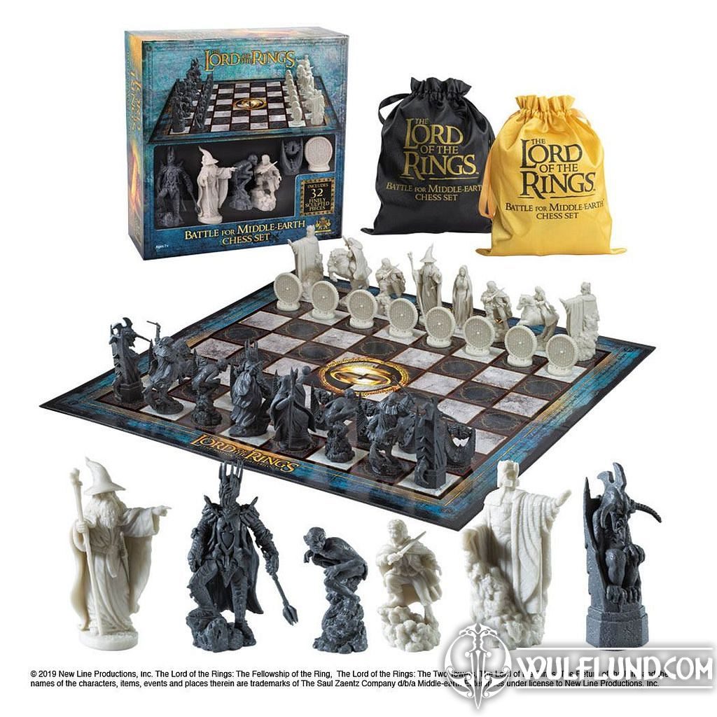 None Marvel Heroes Chess Set