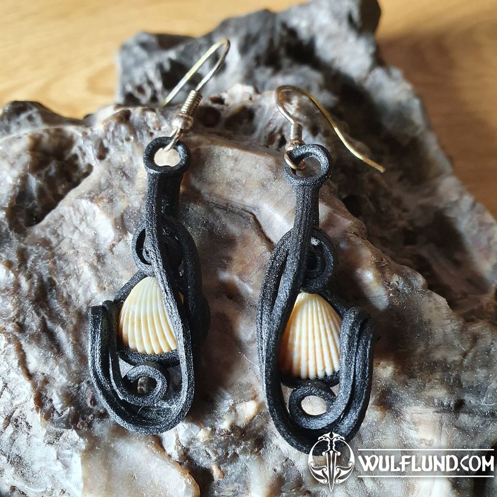 Otter Protective Spell Earrings/ Witchy Accessories / Defensive Magic –  FanCornerCreations