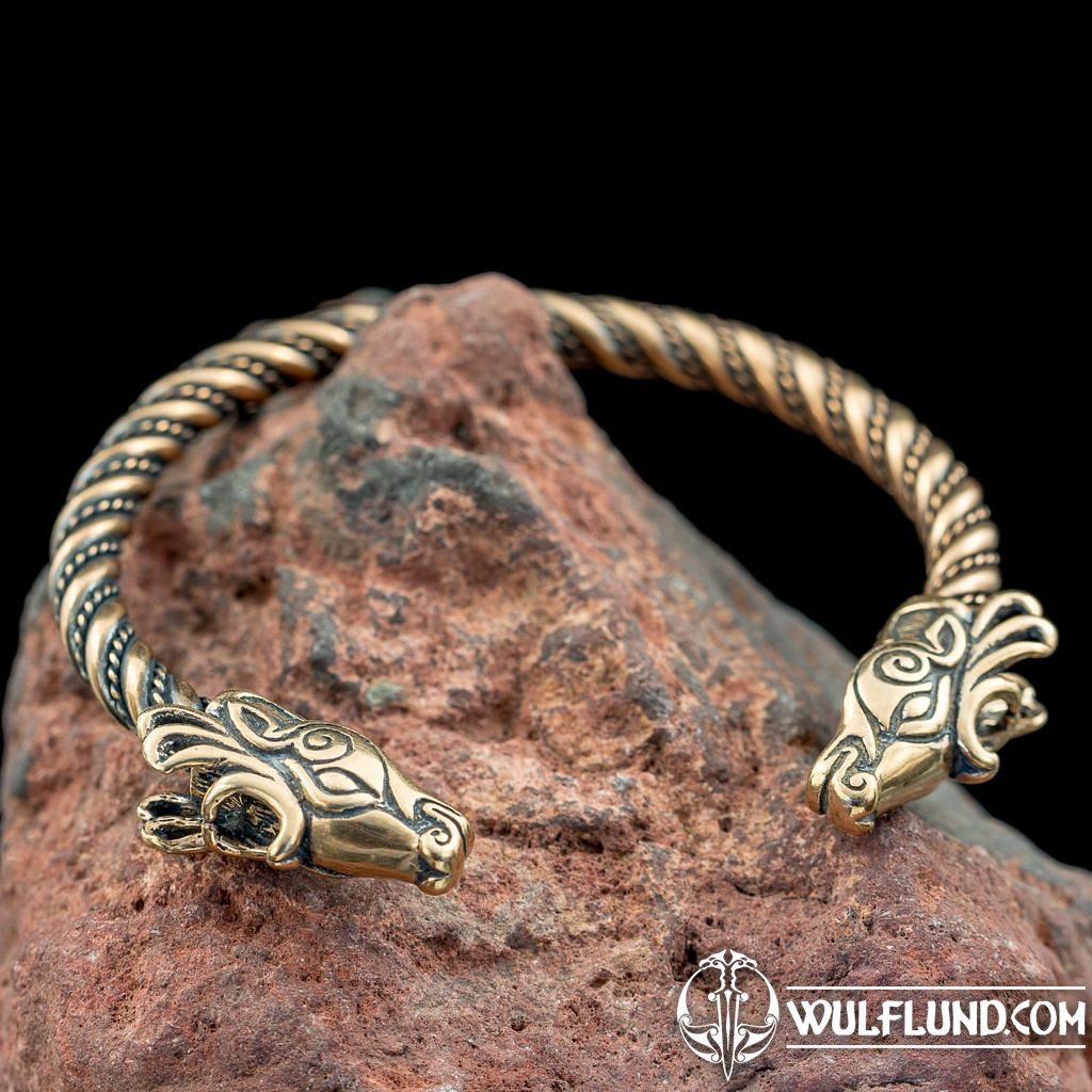 Fianna Celtic Deer Bracelet