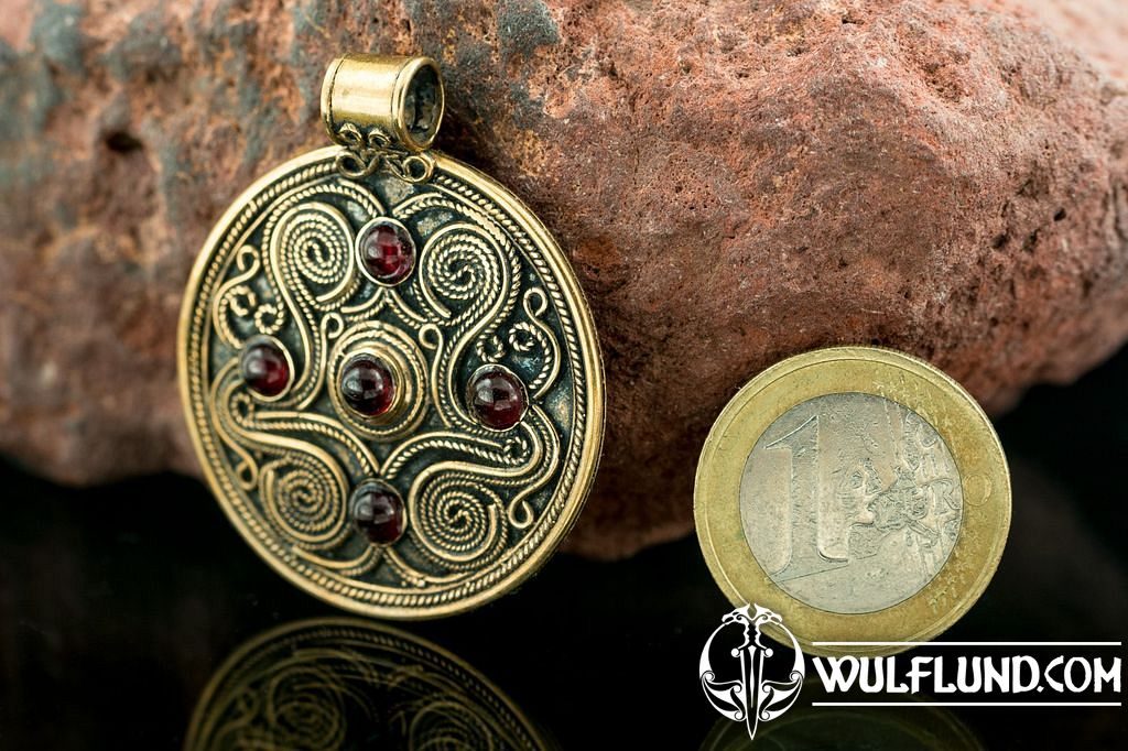 BATTERSEA, luxury Brythonic jewel, garnet, bronze pendentifs, colliers  Bronze - Bijoux, Bijouterie - wulflund.com