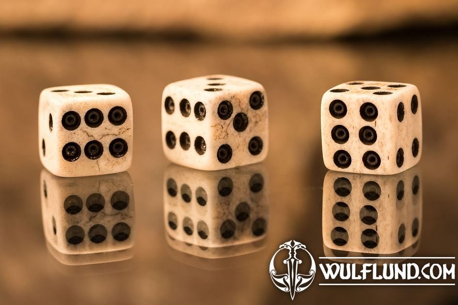 5pcs White Dice Set Entertainment Game DB PU Leather High Quality Dice Cup 