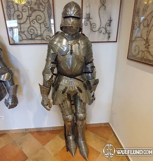 MEDIEVAL SUIT OF ARMOR, steel, costume rental Drakkaria costume rentals  FILM and props We make history come alive!