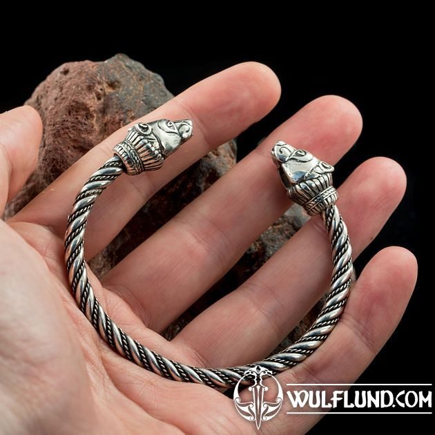 Chunky Brass Chain Bracelet- Oval Chain w/ Bear – Wild Feather & Stone