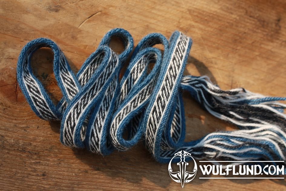Woolen Yarn, material for weaving, tabletweaving We make history come alive!