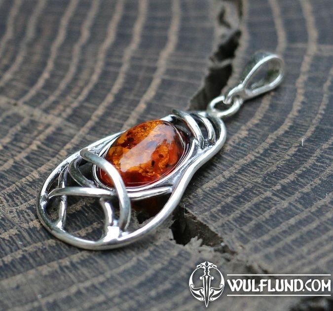 silver amber necklace witcher 3