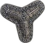 Brooches and buttons