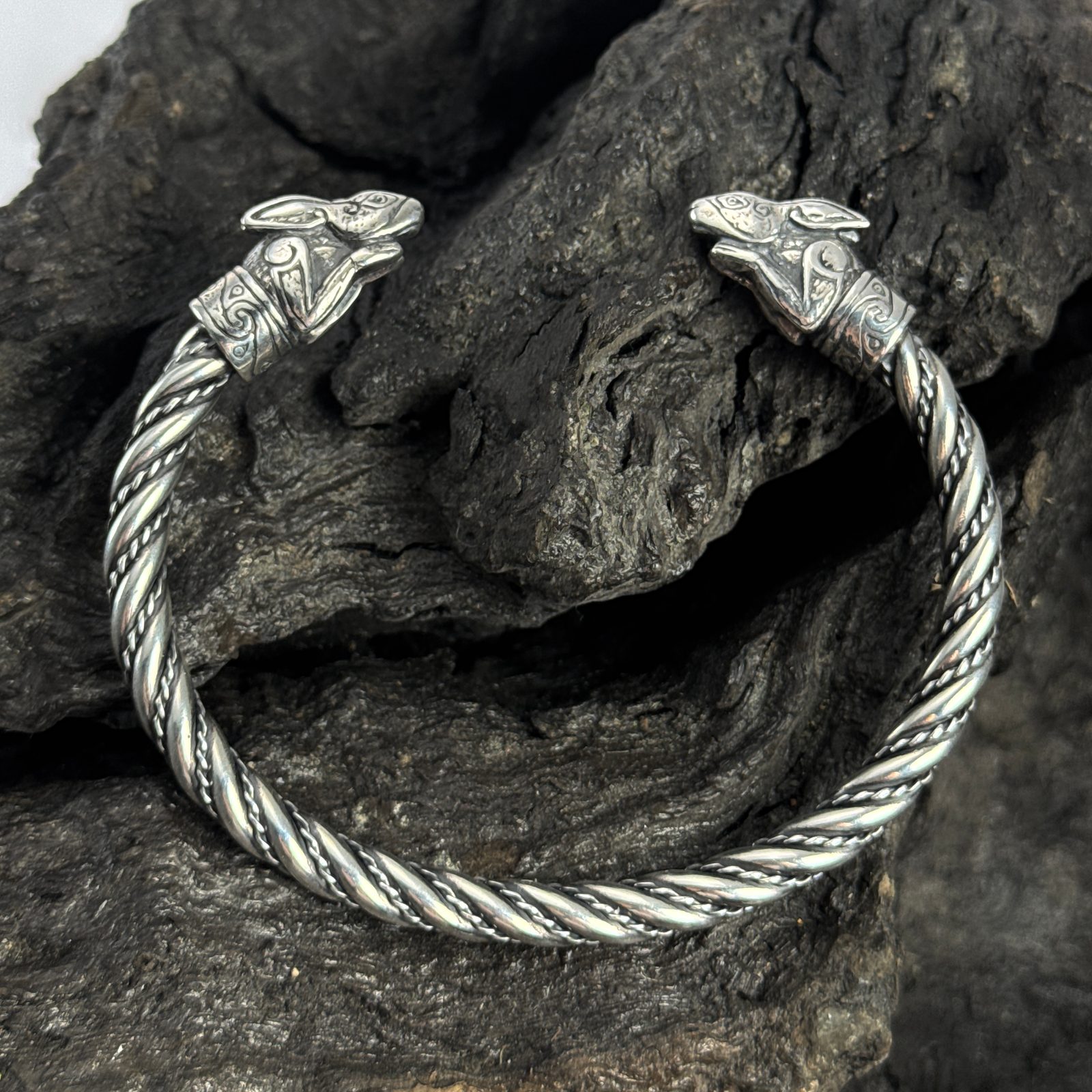 Irish hare, bracelet, silver 925/1000 Wulflund