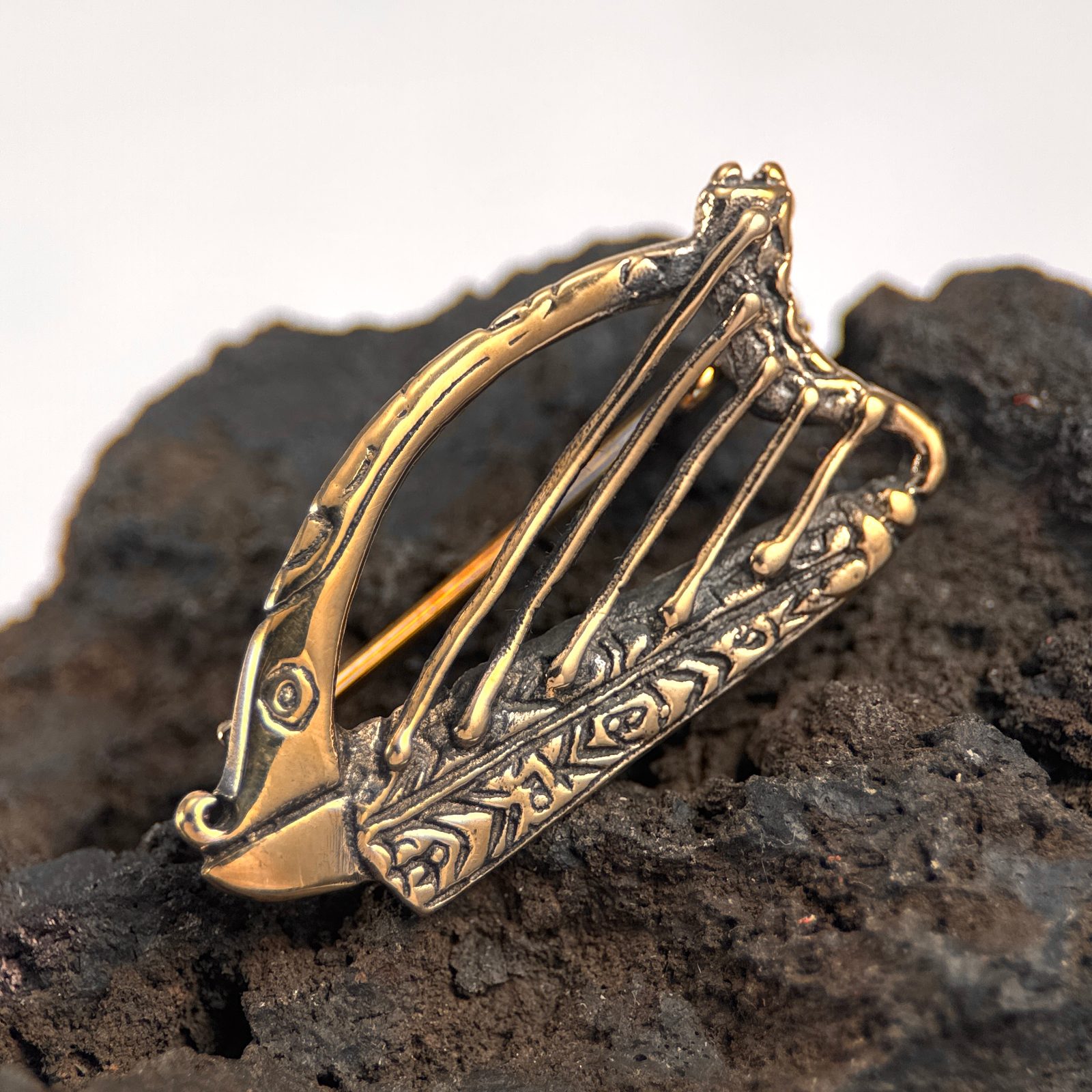 Broche Celte Irlandaise En Bronze – Motif Chasse – Style Ethnique – Fabriquée En Irlande