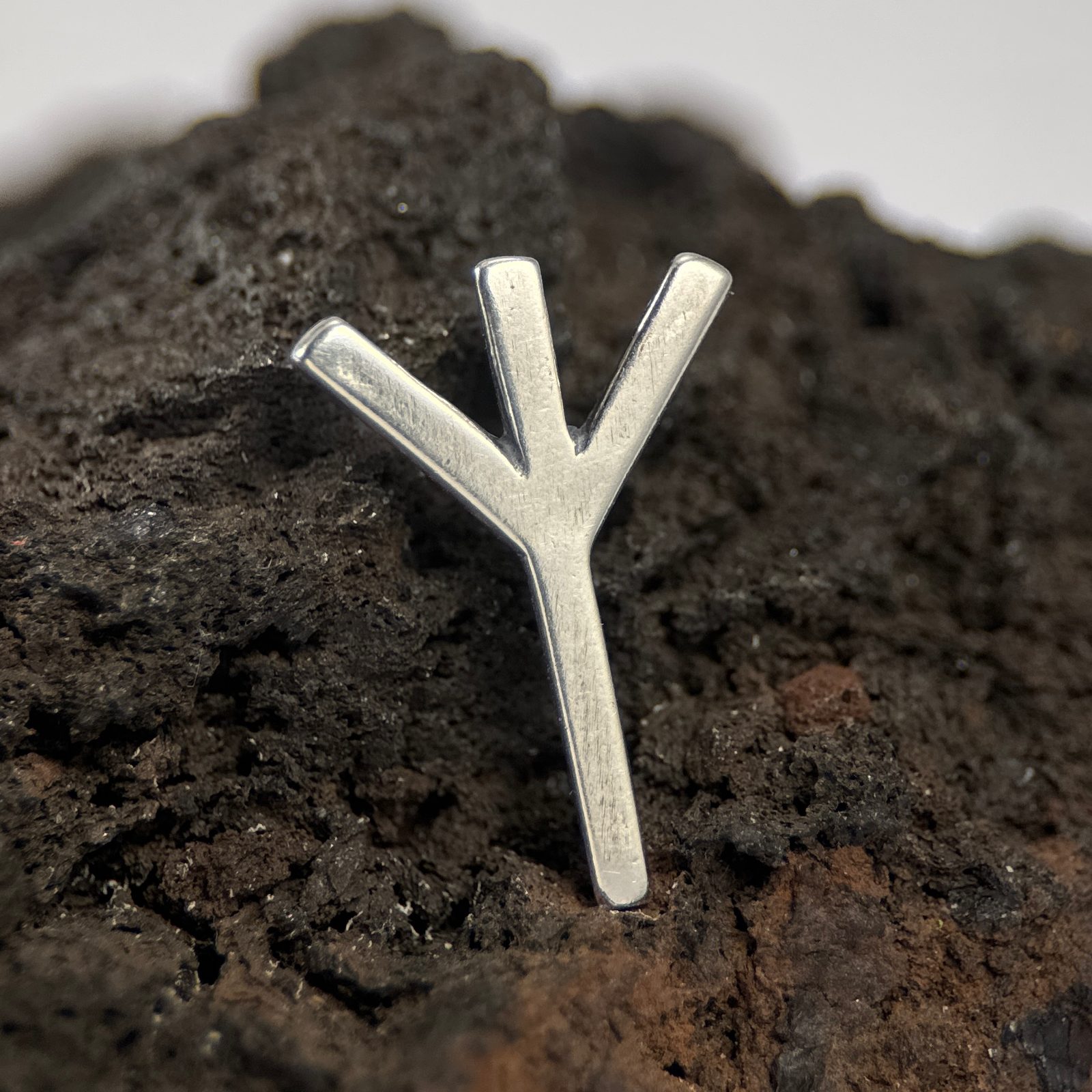 アクセサリー Rubi ALGIZ, silver rune pendant, Ag 925/1000 Wulflund