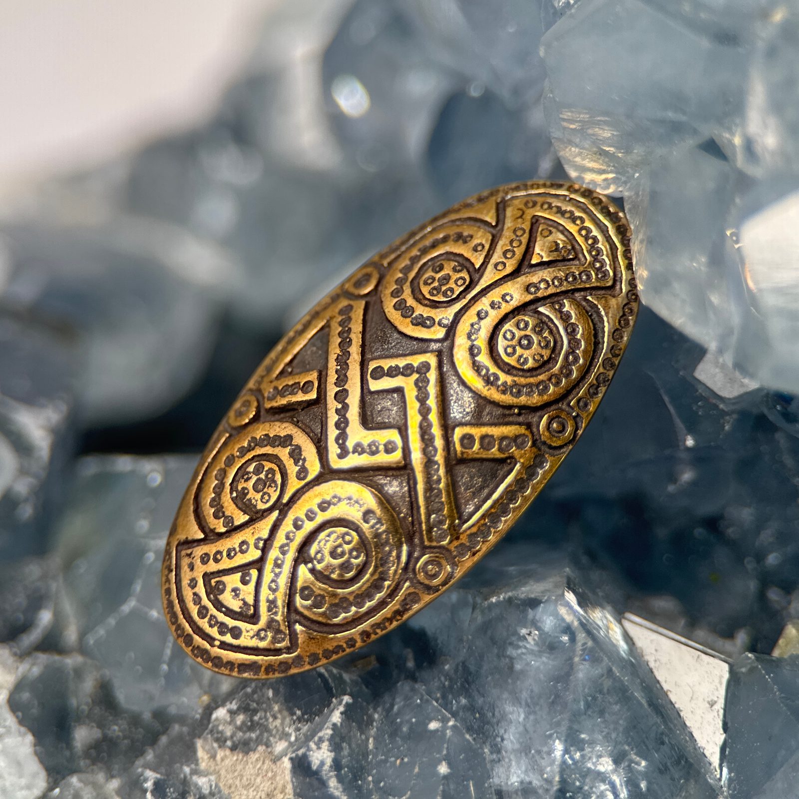 Oval Viking Brooch, bronze Wulflund