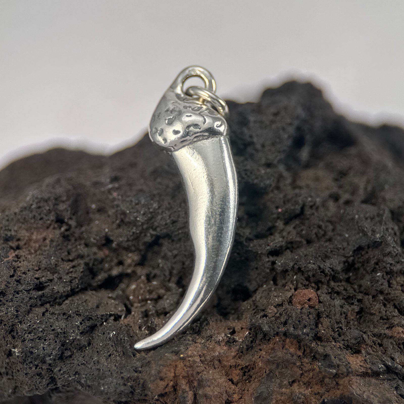 Pendentif Loup En Argent Massif 925 – Brigid Ashwood – Animal Totem – Neuf Avec étiquettes – Fabriqué En Thaïlande