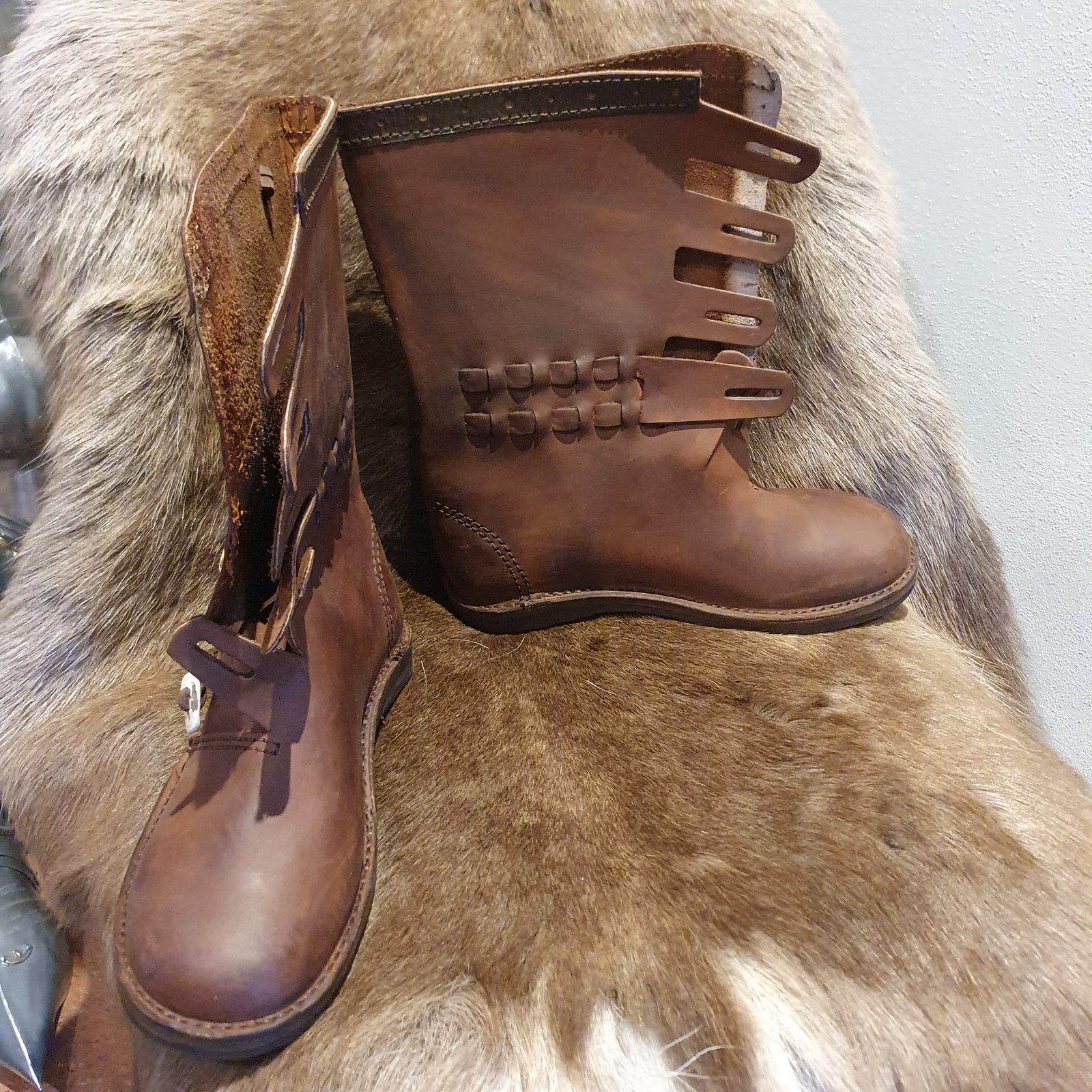 Bottes HAIX Ranger Gore-Tex taille 43 neuves