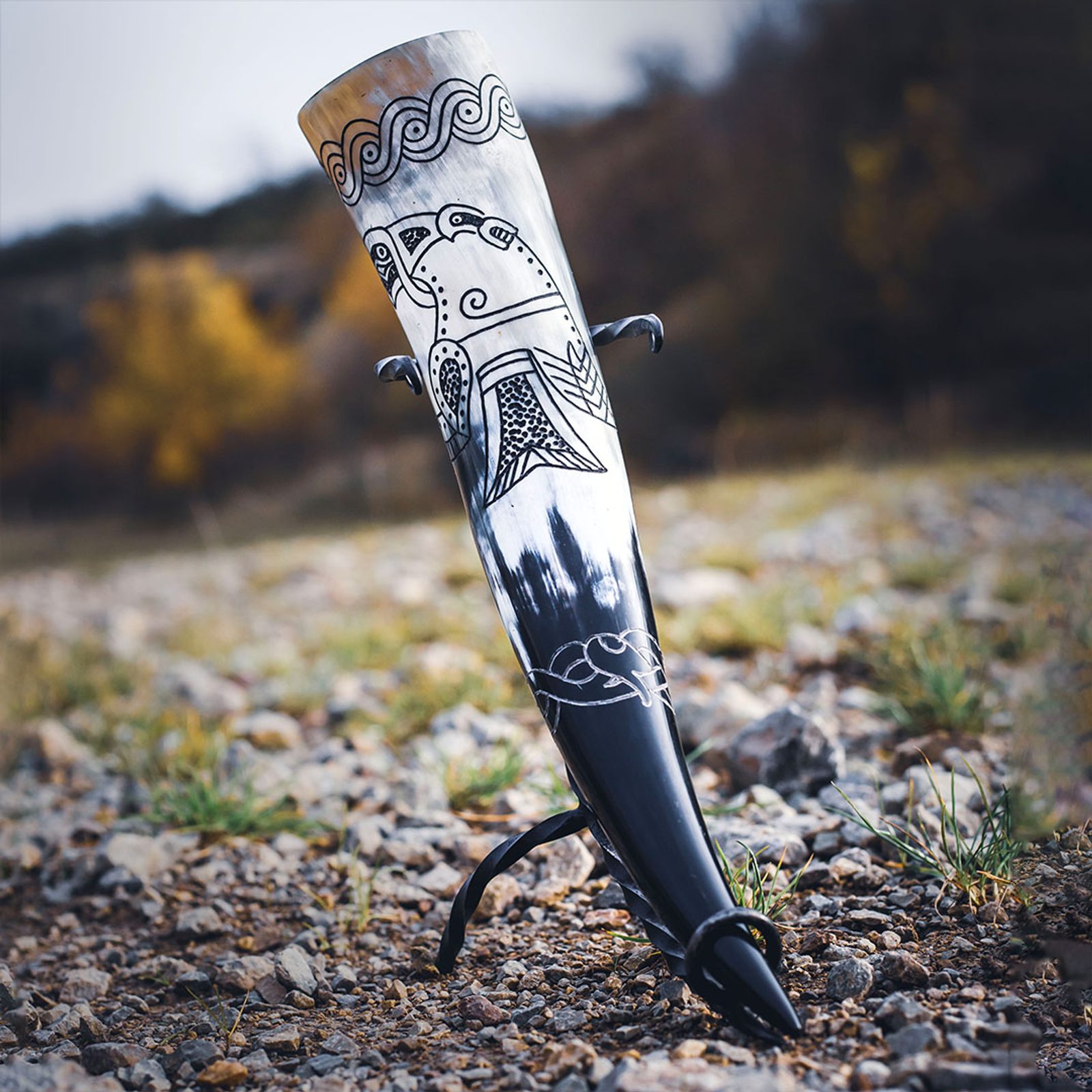 VIKING RAVEN, carved Drinking Horn Wulflund