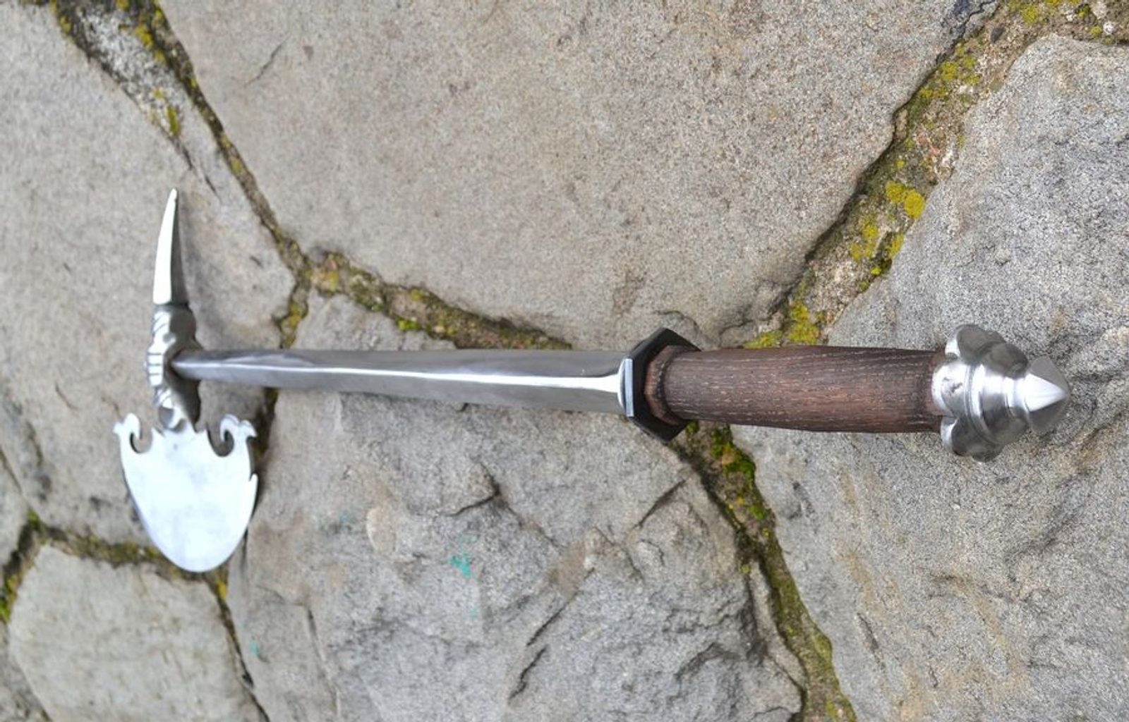 German horseman's axe, hammer, replica Wulflund