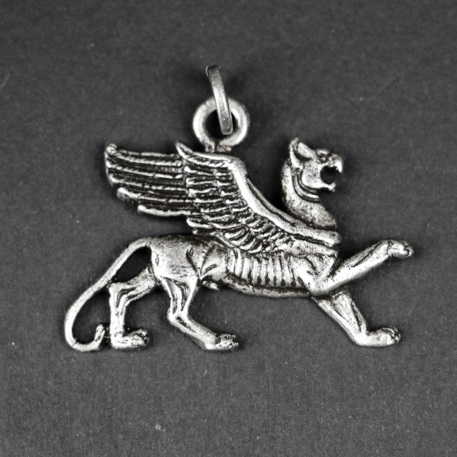 AVALANCHE GRIFFIN PENDANT‼️ 97383.jpg
