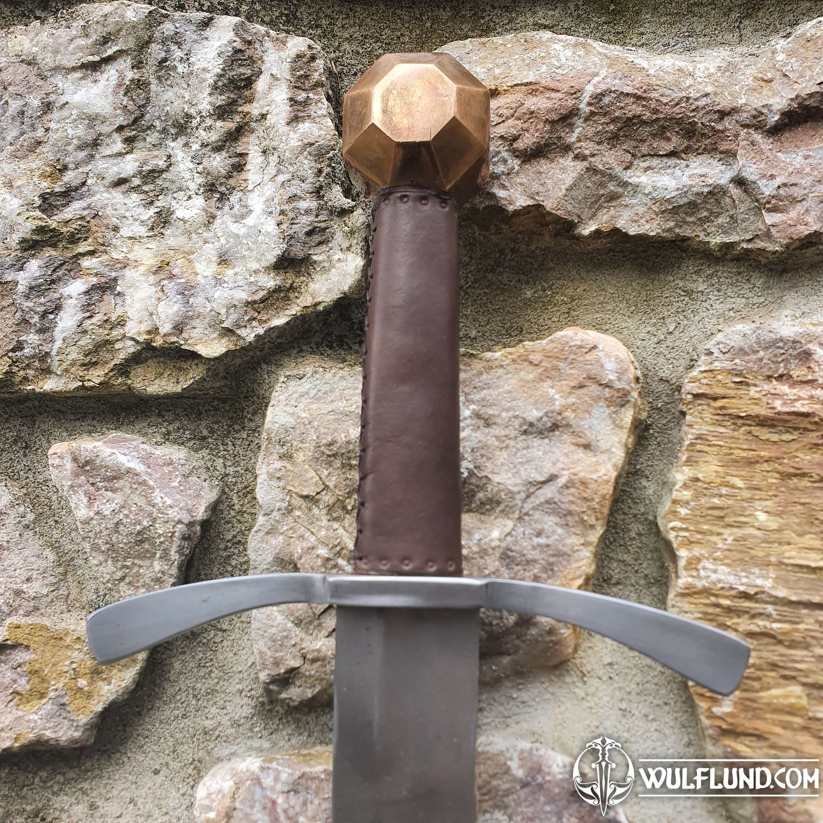 ÉPÉE À UNE MAIN I Drakkaria Épées Médiévales Épées, Armes Nous Faisons