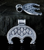 MORAVIA, RÉPLIQUE DE LUNULE, PENDENTIF EN ARGENT TYPE 3 - PENDENTIFS