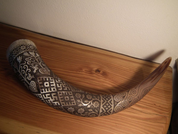 SLAVIC EMBROIDERY II, ENGRAVED DRINKING HORN, 0.9 L - DRINKING HORNS