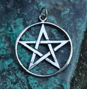 PENTAGRAMME, PENDENTIF EN ARGENT AG - PENDENTIFS