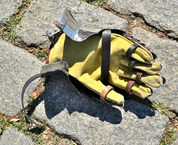 HOURGLASS GAUNTLETS, XIV CENTURY, POLISHED - ARMOR PARTS