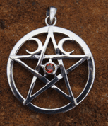 SILVER WICCAN PENTACLE WITH GARNET - PENDANTS