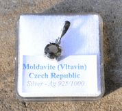 CYNGUS, STERLING SILVER PENDANT WITH MOLDAVITE - MOLDAVITES, TEKTITES