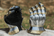 HOURGLASS GAUNTLETS WITH BRASS - ARMOR PARTS