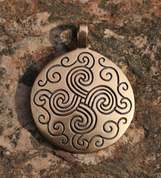 BRONZE AGE SUN II, BRONZE PENDANT - ANHÄNGER, HALSKETTEN