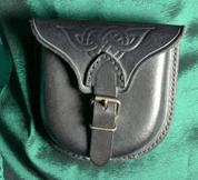 LEATHER BELT BAG WITH CELTIC KNOT, MODERN USAGE, BLACK - BAGS, SPORRANS