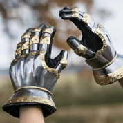 HOURGLASS GAUNTLETS WITH BRASS - ARMOR PARTS