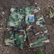 BATTLE DRESS UNIFORM SHORTS, WOODLAND - PANTALON MILITARY